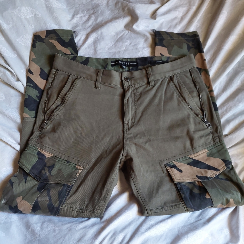 Guess Camo Cargo Style Pants